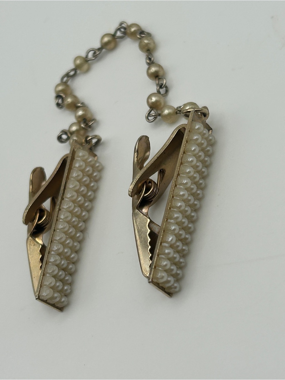 Vintage Faux Pearl Sweater Guard Cardigan Clip Gold Tone Connected Clasp